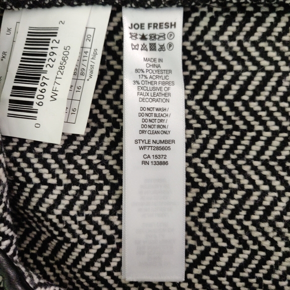 Joe Fresh Herringbone Tweed Black and White Mini Skirt Size 2 - Picture 10 of 10
